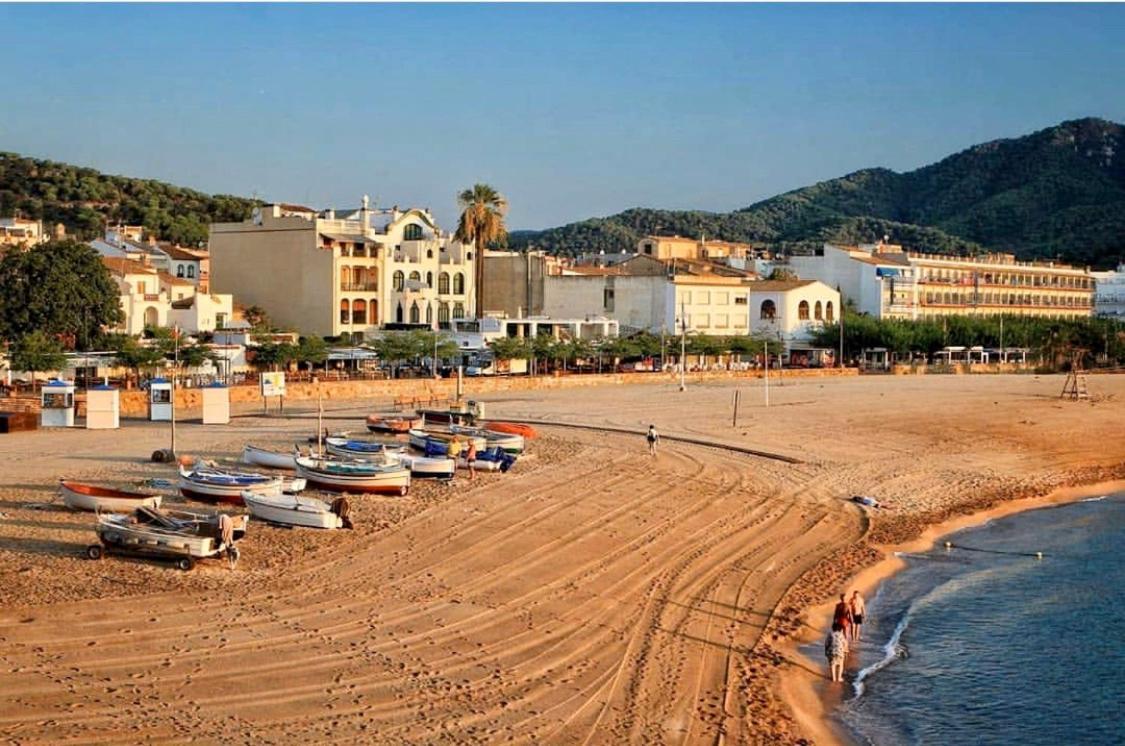 Ancora Frontbeach Luxury Apartment Tossa de Mar Luaran gambar